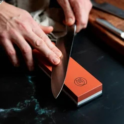 Akio kokkekniv 21 cm, svart