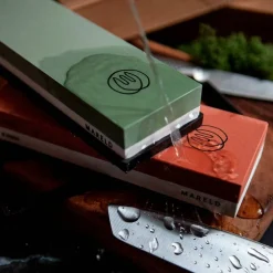 Akio sett med to Santoku kniver, 13 & 18 cm