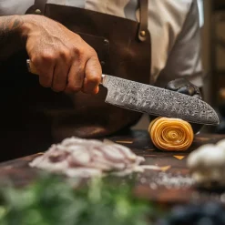 Akio Svart Santokukniv Olivenslipt, 18 cm