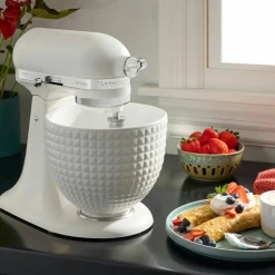 Artisan 5KSM156CXEPL kjøkkenmaskin 4,7 liter, white on white