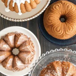 Bakeformer 70 Anniversary Gold