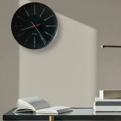 Bankers veggklokke 21 cm, svart