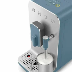 BCC12SBMEU helautomatisk espressomaskin med melkeskummer, storm blue