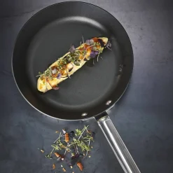 Black Iron Stekepanne 30 cm, karbonstål