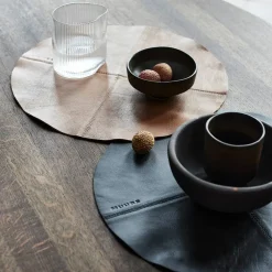 Camou rund kuvertbrikke, svart