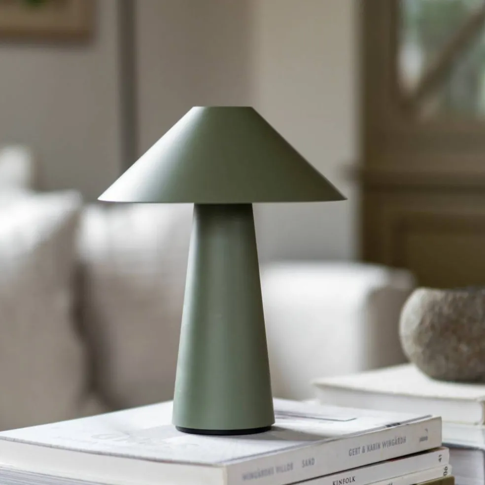 Cannes IP44 bærbar bordlampe, grønn