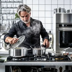 Cookware Collection Kasserolle med lokk, rustfrit stål 2,1 liter, 18 cm