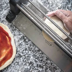Dough Roller Pro manuell kjevlemaskin
