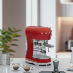 ECF02 Espressomaskin, rød