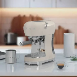 ECF02PKEU Espressomaskin, rosa