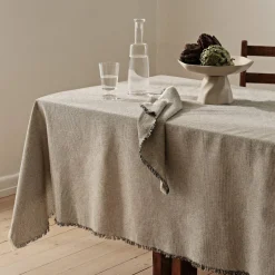 Elouise bordduk 200 x 160 cm, svart/offwhite