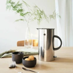 EM77 Vannkoker 1,5 liter Lysegrå