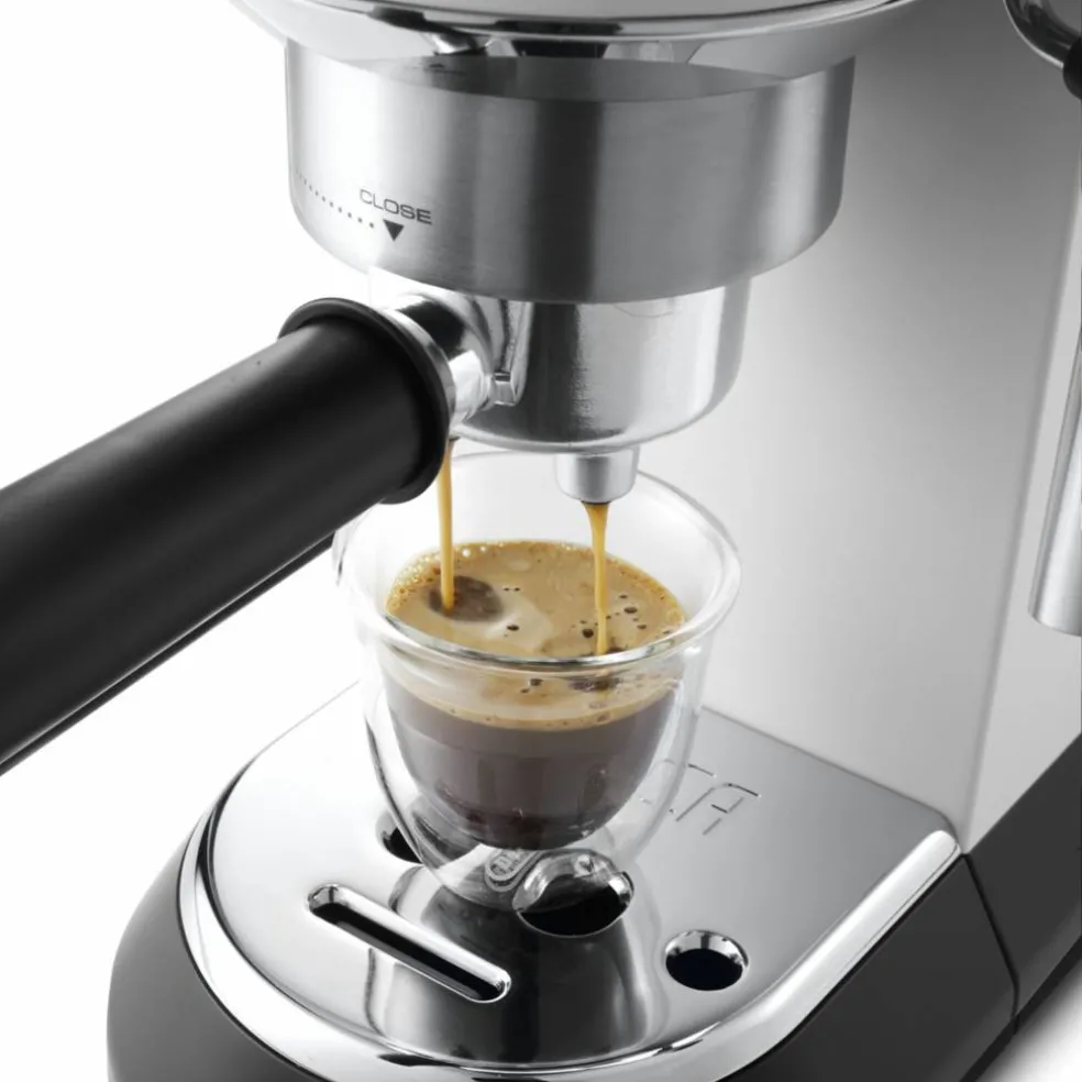 Espressomaskin EC685 Svart