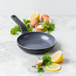 Essence stekepanne 26 cm, svart