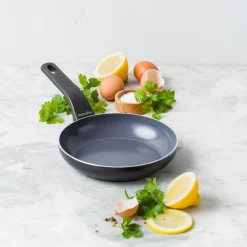 Essence stekepanne 28 cm, svart