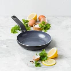Essence stekepanne 28 cm, svart