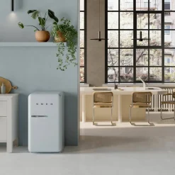 FAB10ROR6 kjøleskap med fryserom, pastellblå