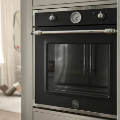 F609HEREKT Heritage innebygget ovn 60 cm, Elfenbenshvit/Krom