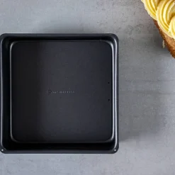 Firkantet Bakeform Avtagbar Bunn Non-stick 23 cm