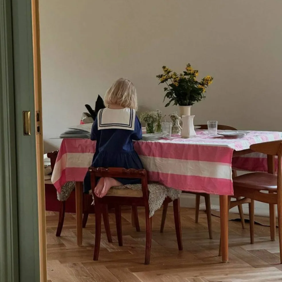 Gaia duk 250x145 cm, rosa/hvit