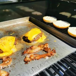 Grillplate med høye kanter