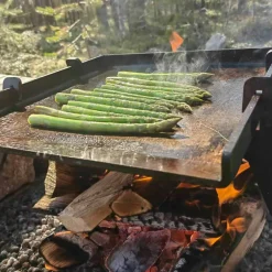 Grillplate med høye kanter