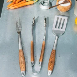 Grillsett, 3 deler
