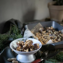 Hammershøi Juleskål på fot 2019, Ø16 cm.