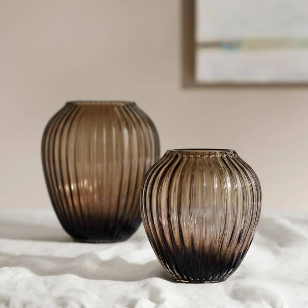 Hammershøi vase, 18.5 cm, valnøtt