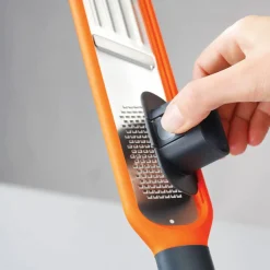 Handi-Grate Mini mandolin