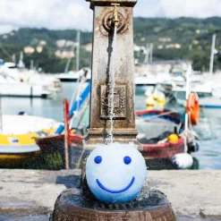 Happy vase