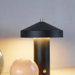 Hatto bordlampe, svart