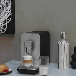 Helautomatisk espressomaskin, svart