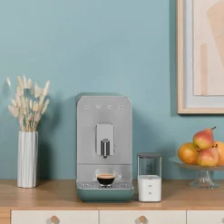 Helautomatisk espressomaskin, svart