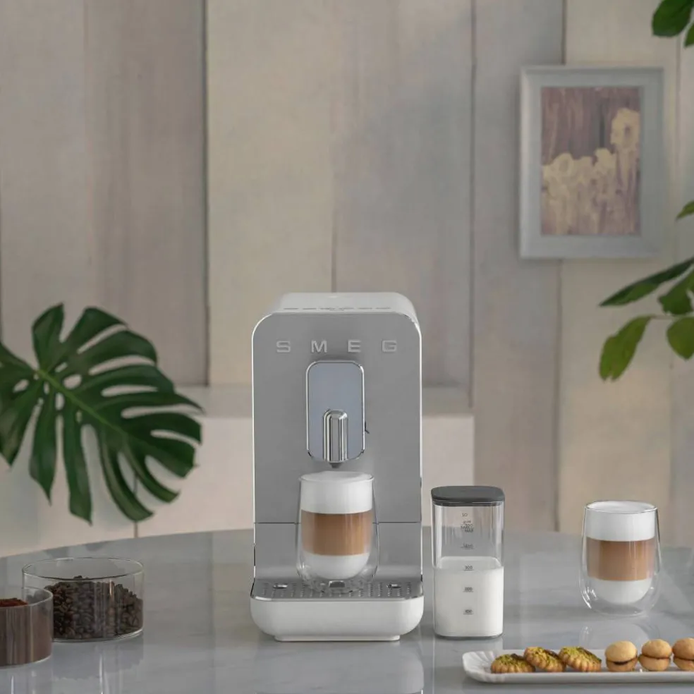 Helautomatisk espressomaskin, svart