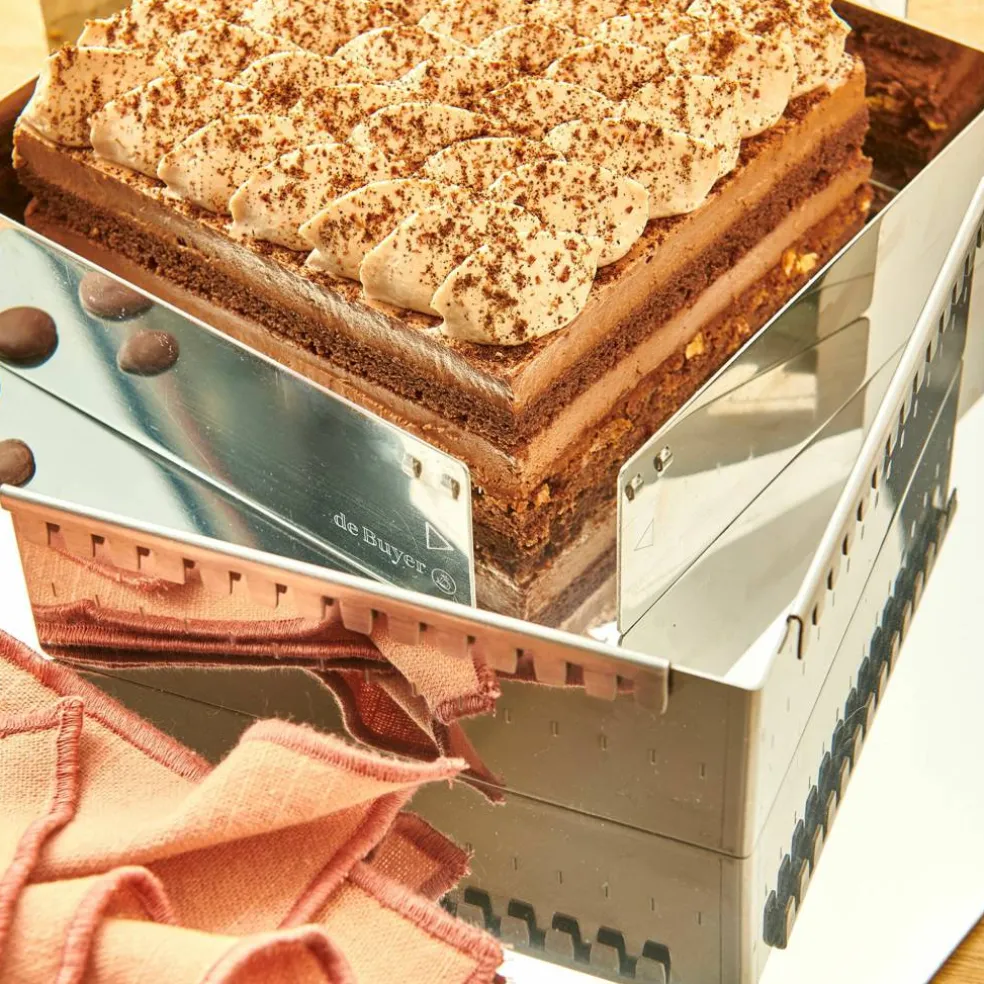 Justerbar bakeform 21,5 X 11,5 cm - 40 x 21 cm.