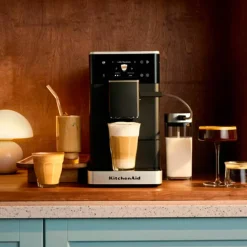 KF4 FA helautomatisk espressomaskin, porselenshvit