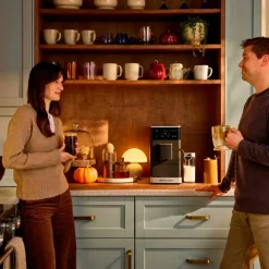 KF4 FA helautomatisk espressomaskin, matt svart