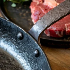 Kuro BBQ-stekepanne 28 cm, karbonstål