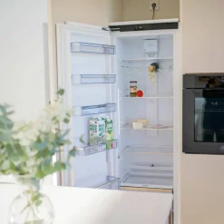 LRD603UBNPVC/20 kjøleskap integrert 177 cm