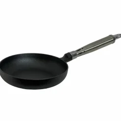 Maestro støpejernspanne med utsvingt kant, 28 cm