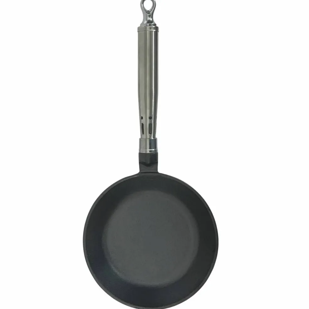 Maestro støpejernsstekepanne med rundet kant, 24 cm