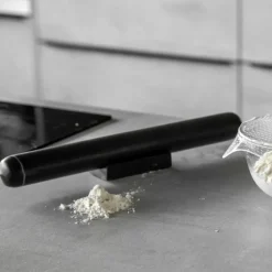 Marmorkjevle med Stativ Svart