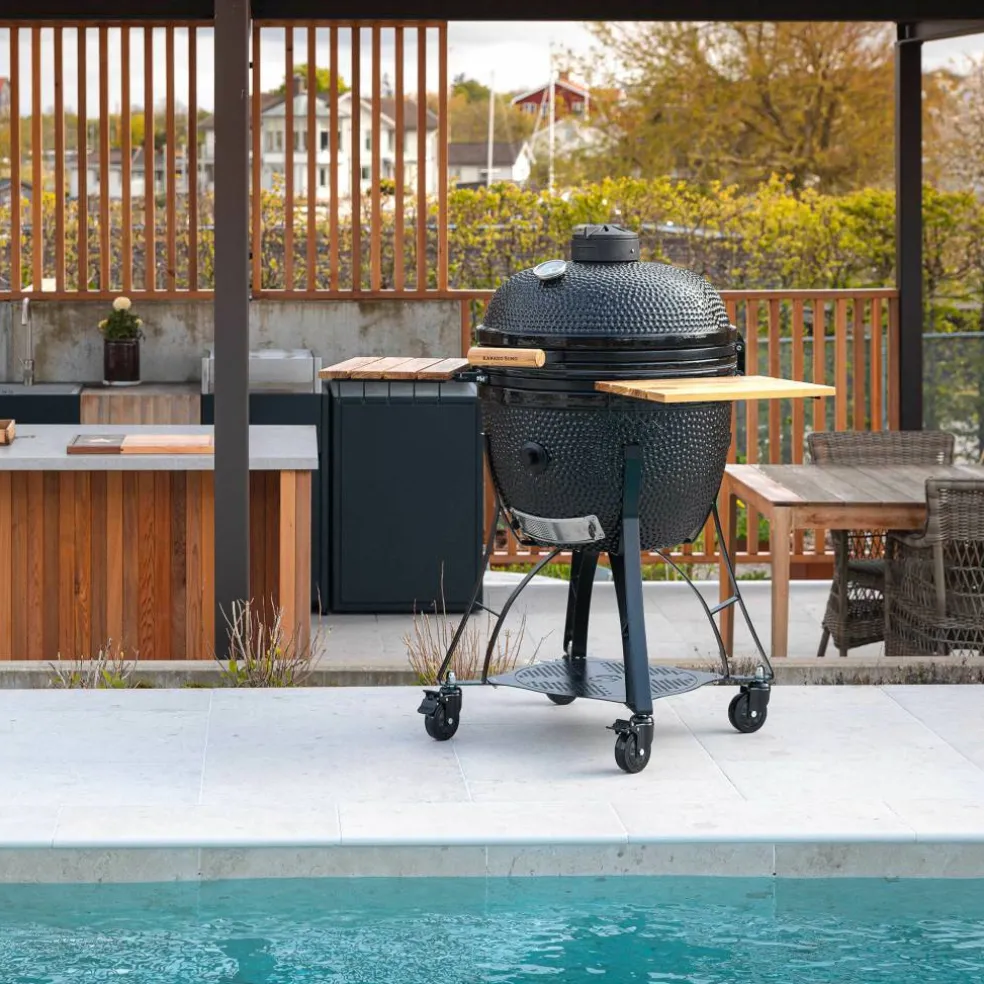Maxi Gen 2 kamadogrill med tilbehørspakke, svart