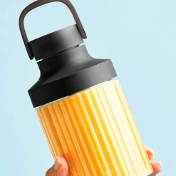 Mighty Plus 850 blender, sand