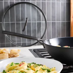 Milano wok 30 cm med glasslokk, svart