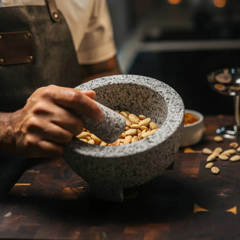 Molcajete morter & pistill, granitt