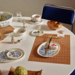 Mummi Haru serveringsskål 28 cm, blå/hvit