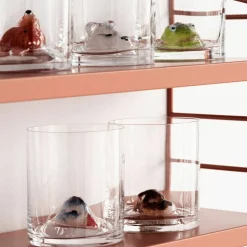 New Friends Glass, Polarrev