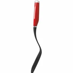 Perforert stekespade, almond cream